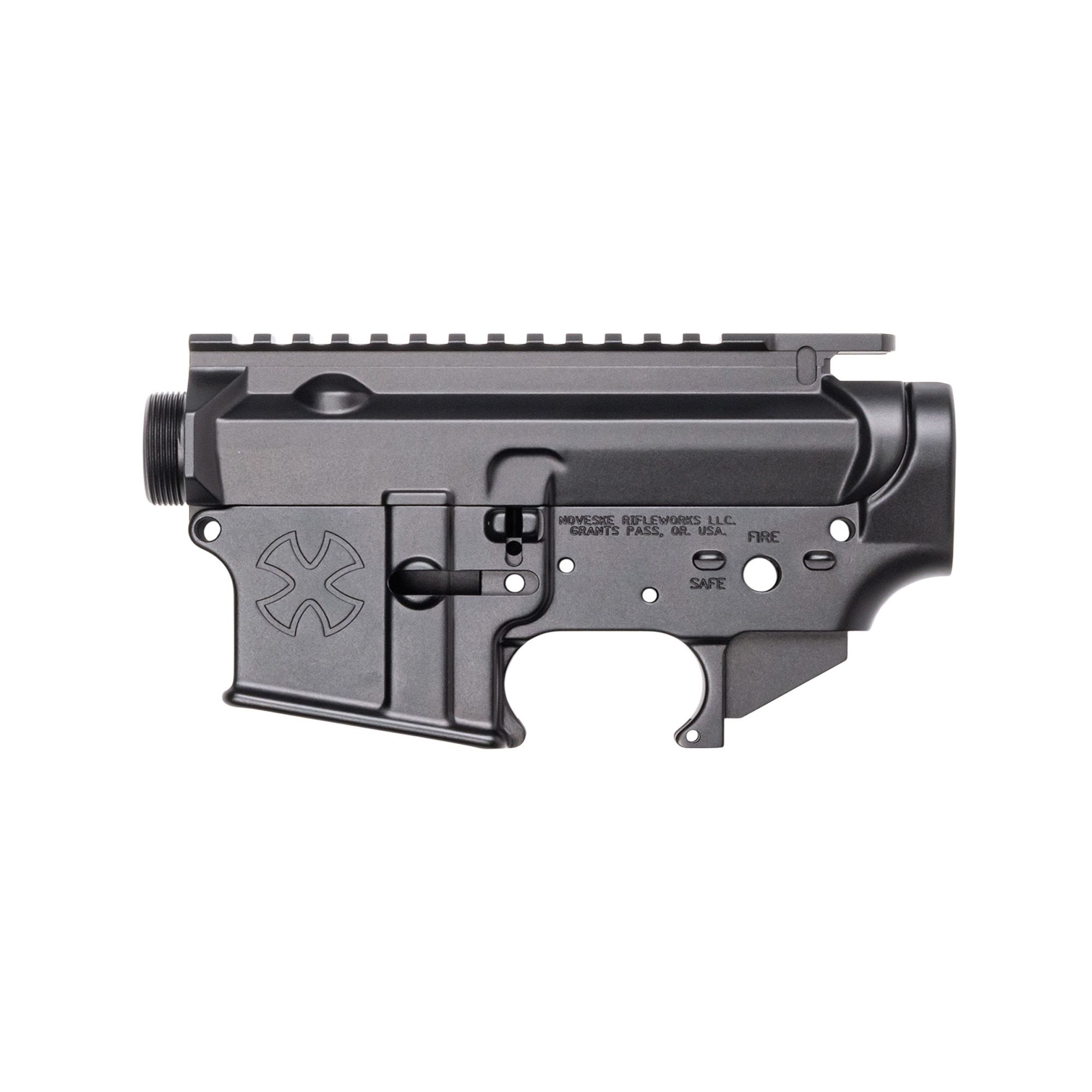 NOVESKE CHAINSAW UPPER/LOWER SET BLK
